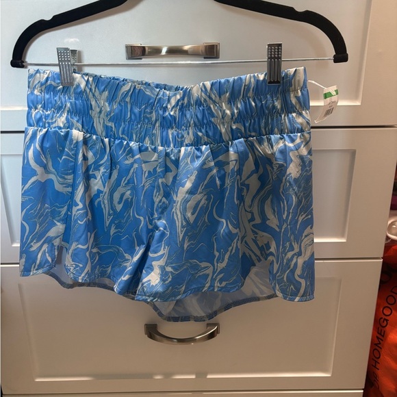 Z By Zella Blue Wave Print Athletic Short Size M NWT - Picture 1 of 3